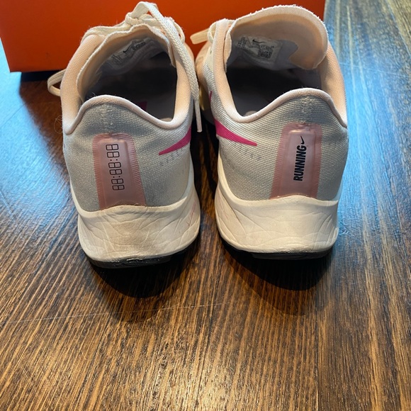 Nike Air Zoom Pegasus 37 - Picture 6 of 13